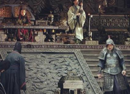 十八路诸侯攻打董卓为什么会失败 难道说董卓太强看了呢