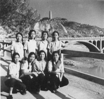 延安整风运动是怎么进行的 主要分为几个阶段进行的