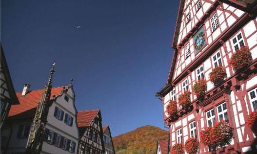 德国人爱喝酒为什么车祸率很低