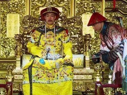 为什么嘉庆到皇帝之后清朝一天天衰败 嘉庆为何不能重振朝纲呢