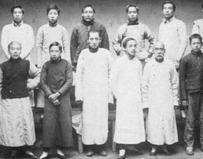 清朝灭亡后的贵族下场如何 他们过得有多惨呢