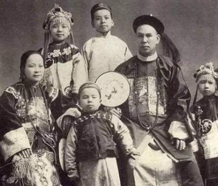 清朝灭亡后的贵族下场如何 他们过得有多惨呢