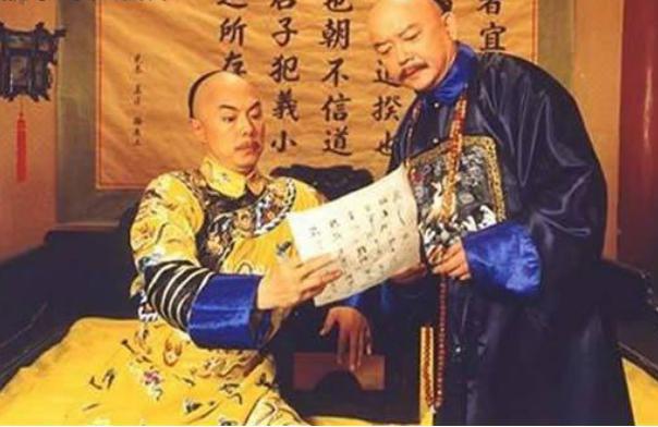 乾隆出上联: 一日为日, 二日为昌, 三日为晶,纪晓岚如何回答的