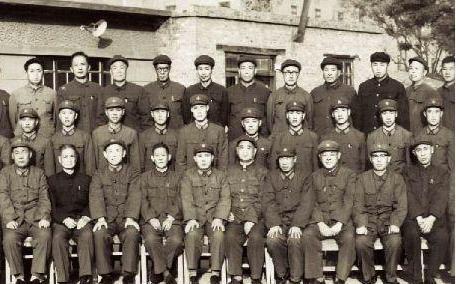 黎原为什么被提拔为师长