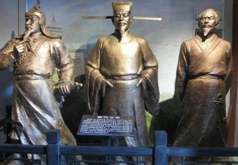 他本来要为元朝效力 为什么要背叛蒙古为宋朝打仗呢