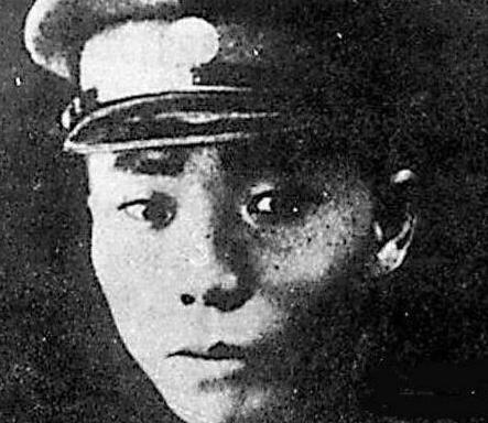 毕士悌是怎么牺牲的