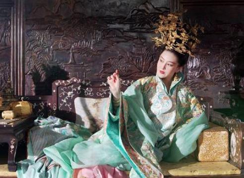 被明孝宗专宠20年的万贵妃，历史上是个怎样的人