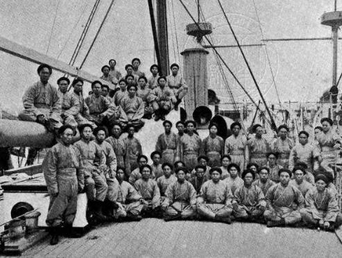 萨镇冰的生平如何