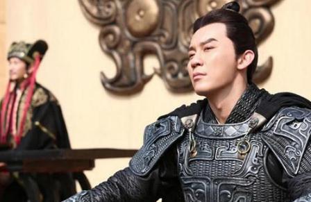 曹操在位时难登帝位,曹丕是如何获取士族信任登上帝位的