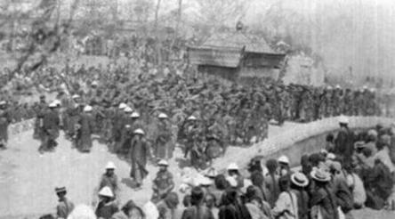 慈禧一生穷奢极欲，为什么死后一年才下葬臭气熏天