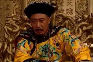 老爹和儿子都很长寿，为什么雍正在位13年就驾崩了