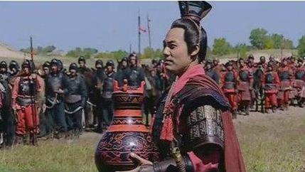 汉朝能出动100万军队 晚清有4亿人口为什么只能出动10万军队呢