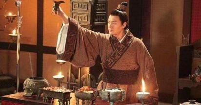 秦国一共经历了近七百多年的历史 为什么有这么多的明君呢