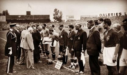 同样是投敌卖国为什么法国贝当可以被原谅 而他就不行呢