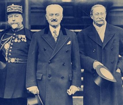 同样是投敌卖国为什么法国贝当可以被原谅 而他就不行呢