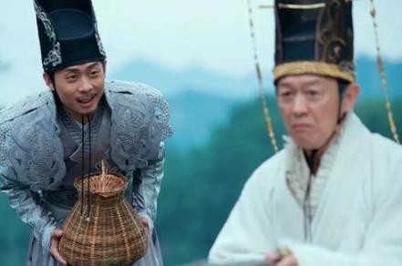 魏忠贤的地位是怎么来的