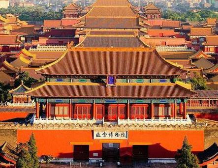 故宫牌匾上面的错字到底是怎么回事 为何明清两朝会连着错呢