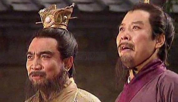 曹操为什么要问刘备该不该杀吕布