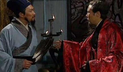 关羽被杀刘备为什么不是为关羽报仇 而是第一时间选择称帝呢