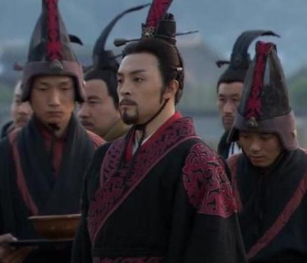 子婴为什么不靠城墙抵挡刘邦而是出城一战呢 只因一个坑儿子的爹