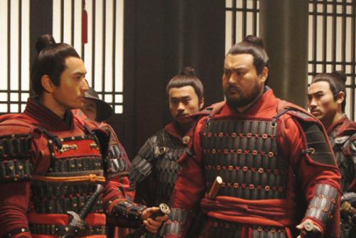 在岳飞含冤之时，忠心耿耿的岳家军为何无动于衷？