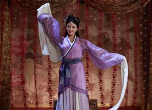 她怀孕14个月生下皇子，为什么还会被赐死