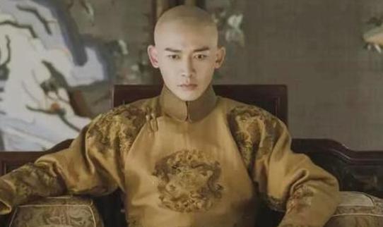 乾隆有10多个儿子,为什么却要将皇位传给嘉庆?