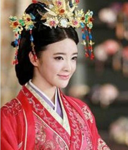 李夫人为什么会进宫入妃 进宫的原因是什么