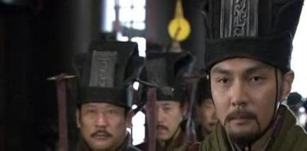 曹操为什么只看重郭嘉而不是其他人呢 曹操到底在想着什么