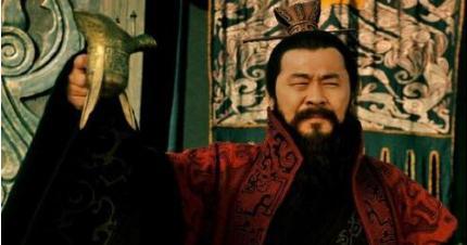 曹操为什么只看重郭嘉而不是其他人呢 曹操到底在想着什么