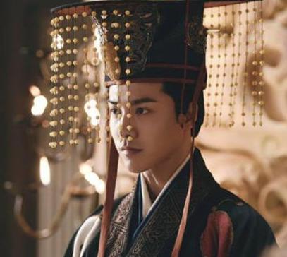 曹操为什么把三个女儿送进汉献帝的后宫 他这么做是出于什么目的