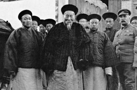 曾国藩拥有黄袍加身的希望和机会 为什么他没有效仿前人呢