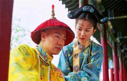 嘉庆的皇后死了之后，他为什么不敢大办丧事