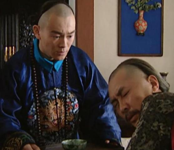 雍正将皇位传给了乾隆，他是如何对待乾隆哥哥弘时的