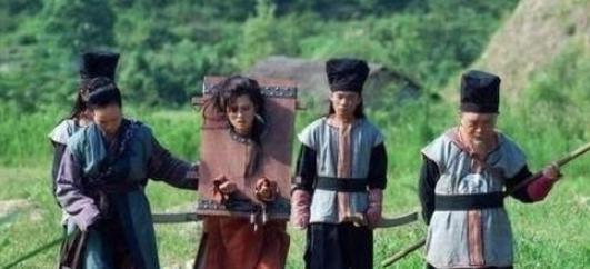 古时候押送犯人流放路途遥远，为什么还有人抢着做