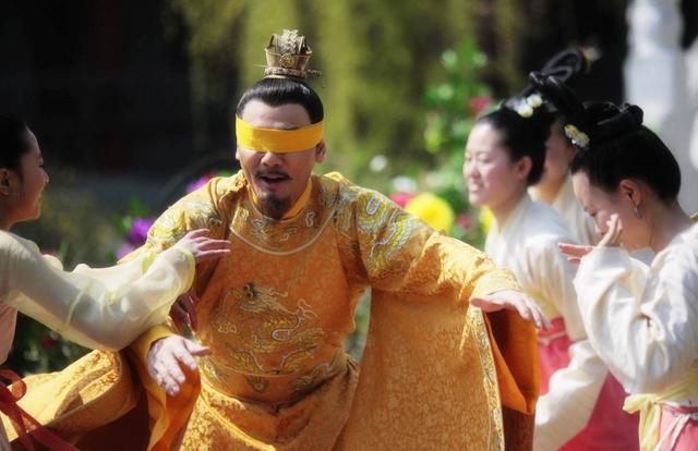 为什么皇帝不愿意退位,真相换你也不退