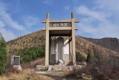 魏征死后，为什么李世民亲手推倒了给他立的墓碑