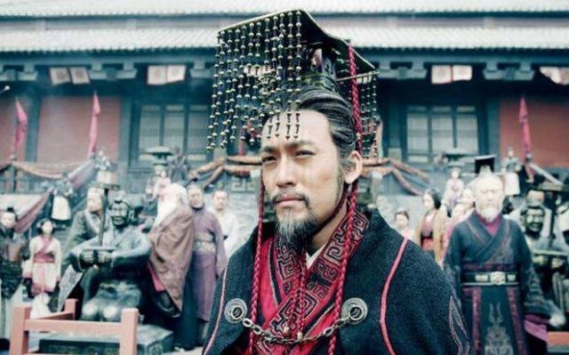 《大秦帝国》中，燕国为什么自称自己是800年诸侯国？