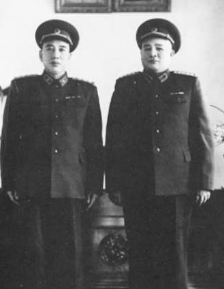 许世友谁都不怕,为什么偏偏对徐海东却十分的尊敬