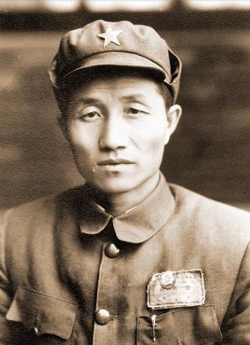 程子华为什么没有军衔