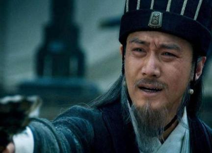 都是立下军令状的人 为什么诸葛亮不杀关羽而是杀马谡呢