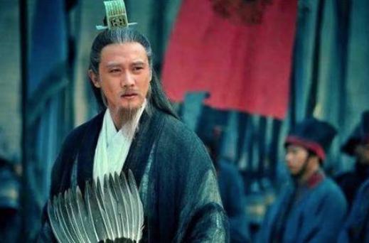 诸葛亮打仗不骑马,为什么喜欢坐轮椅