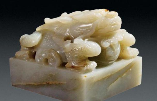 皇帝外出微服私访时，怎么证明自己就是皇帝呢