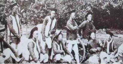 清朝拥有大量的火器 为什么最后会将火器冷落一边呢