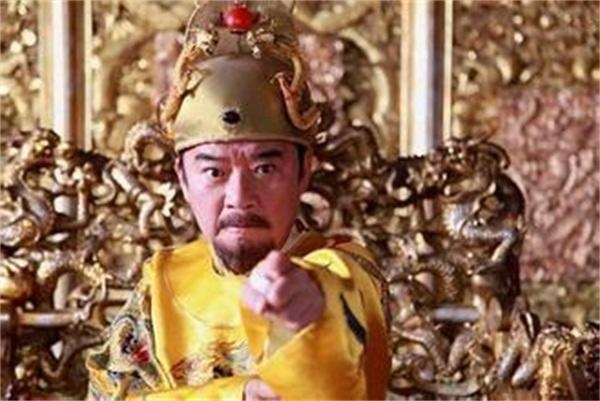 暴君秦始皇为什么不像​勾践​、刘邦、朱元璋那样诛杀功臣？