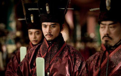 隗嚣带领跟随着与刘秀彻底决裂为什么又会投靠公孙述