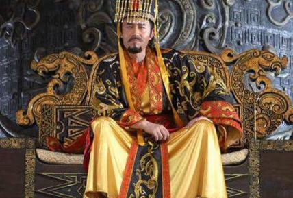 为什么从秦始皇之后的龙袍会变成黄色 最后是怎么演变下去的