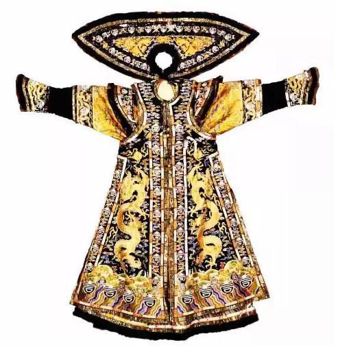 清代的龙袍到底是怎么做出来的，值多少钱