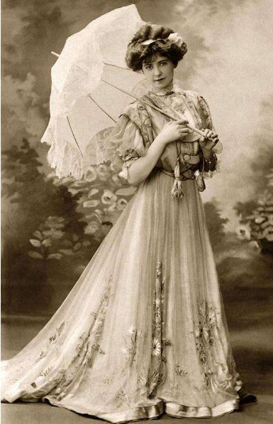 维多利亚时代建筑及文学特点如何 关于服饰的描述是什么样的