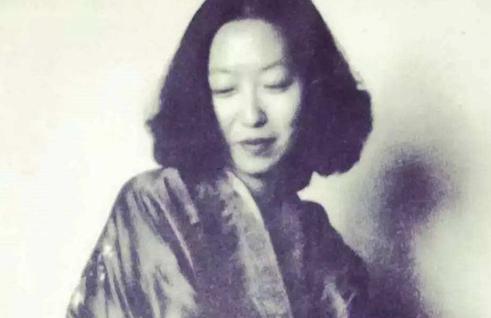 张爱玲的旗袍上为什么会爬满虱子